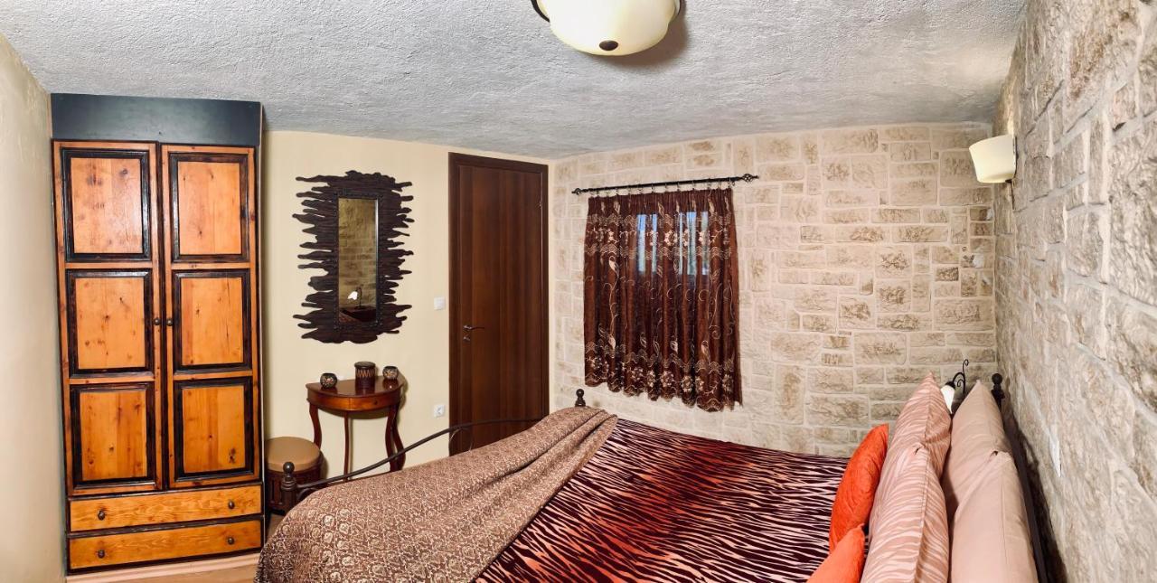 Ermones Odyssesas Bungalow Vatos Bagian luar foto