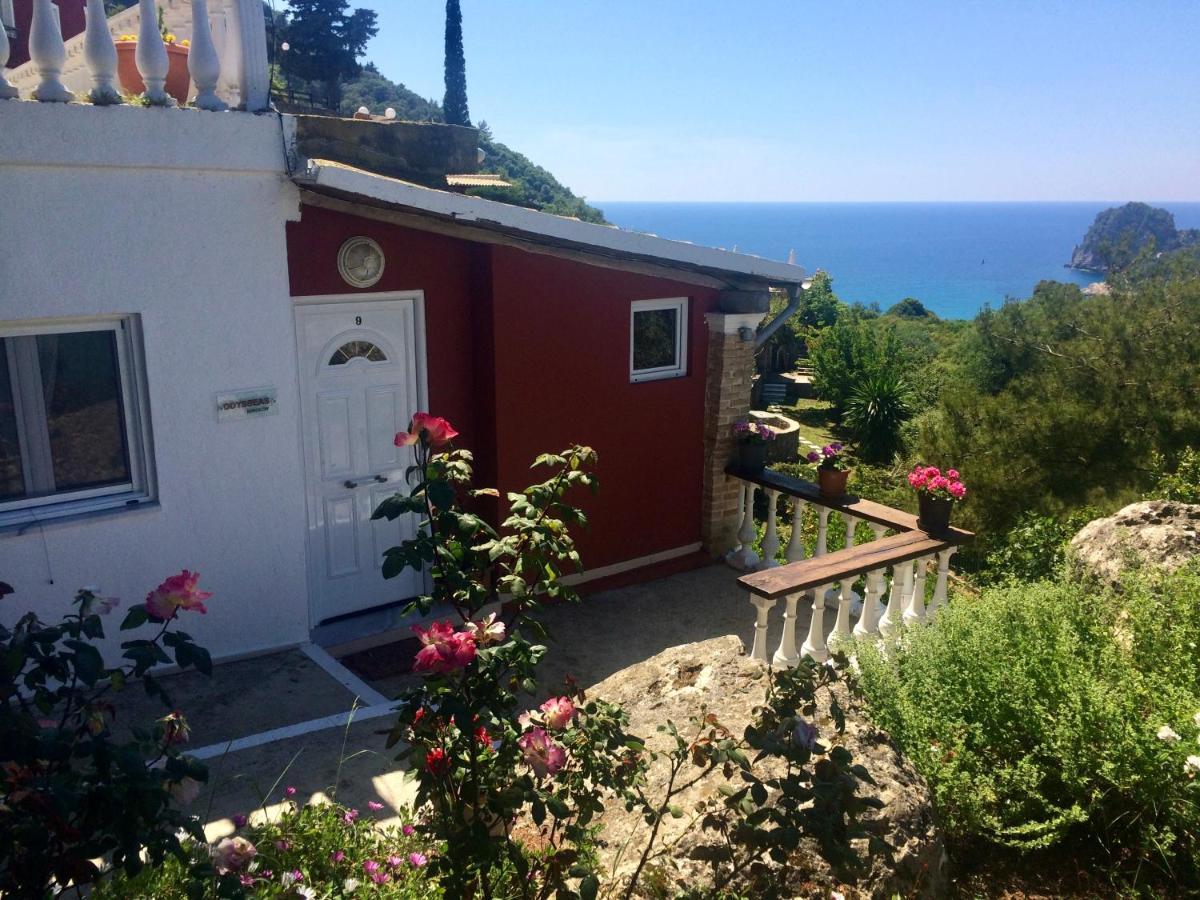 Ermones Odyssesas Bungalow Vatos Bagian luar foto