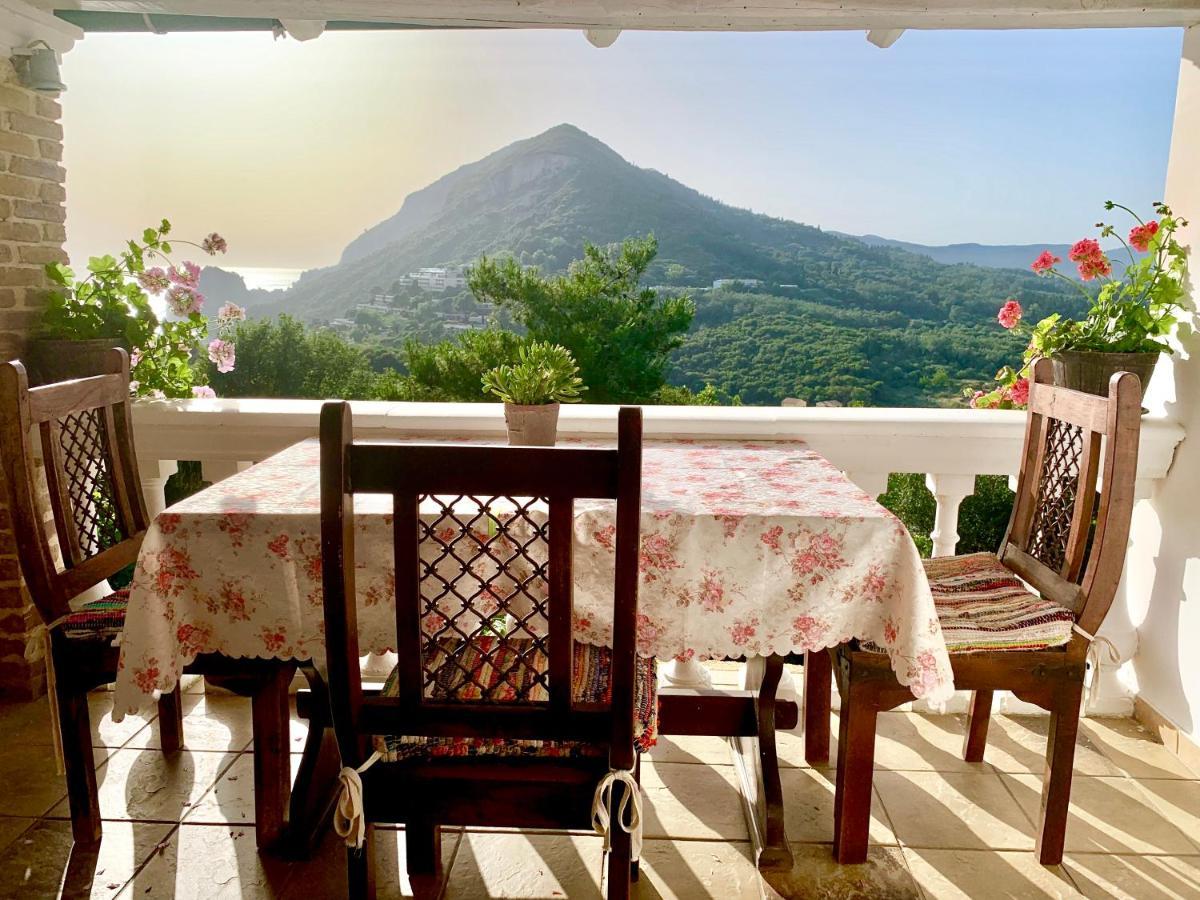 Ermones Odyssesas Bungalow Vatos Bagian luar foto