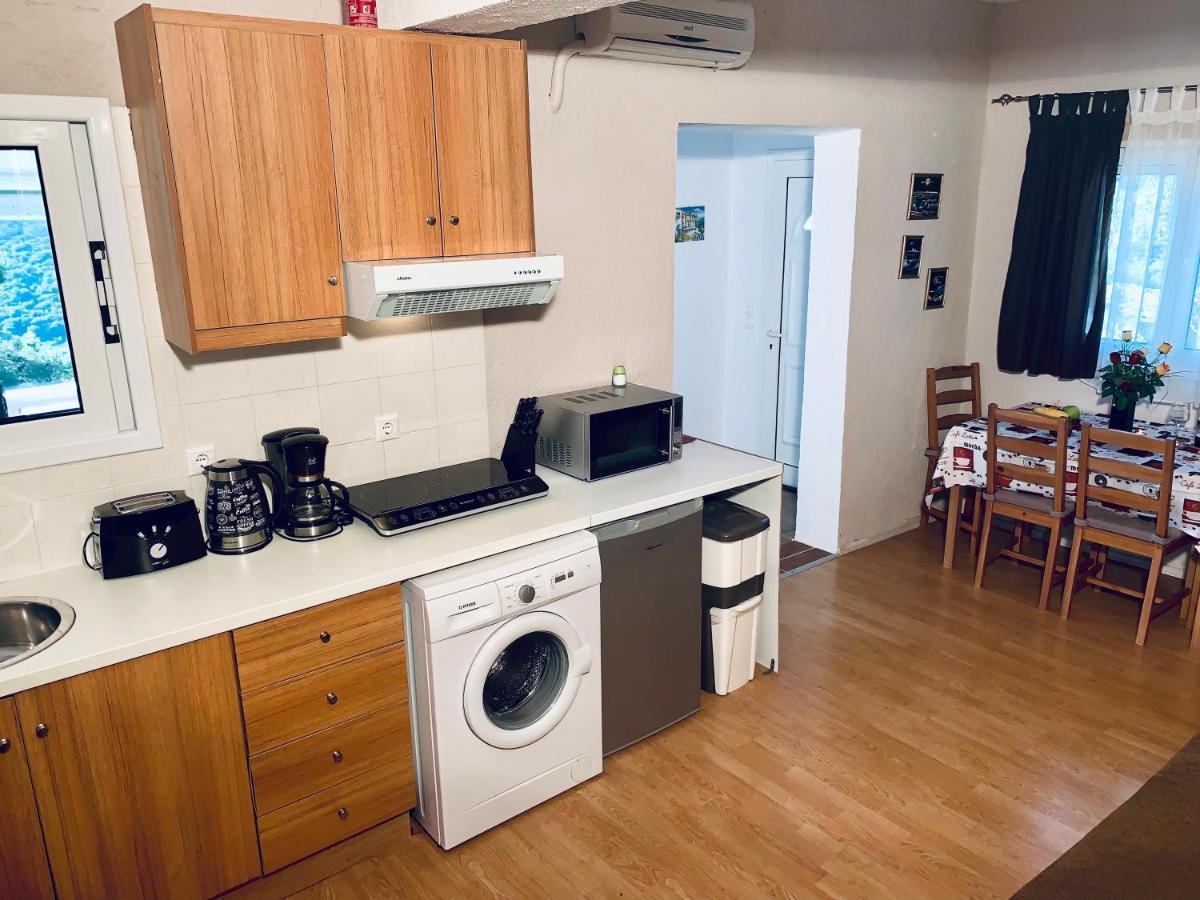 Ermones Odyssesas Bungalow Vatos Bagian luar foto