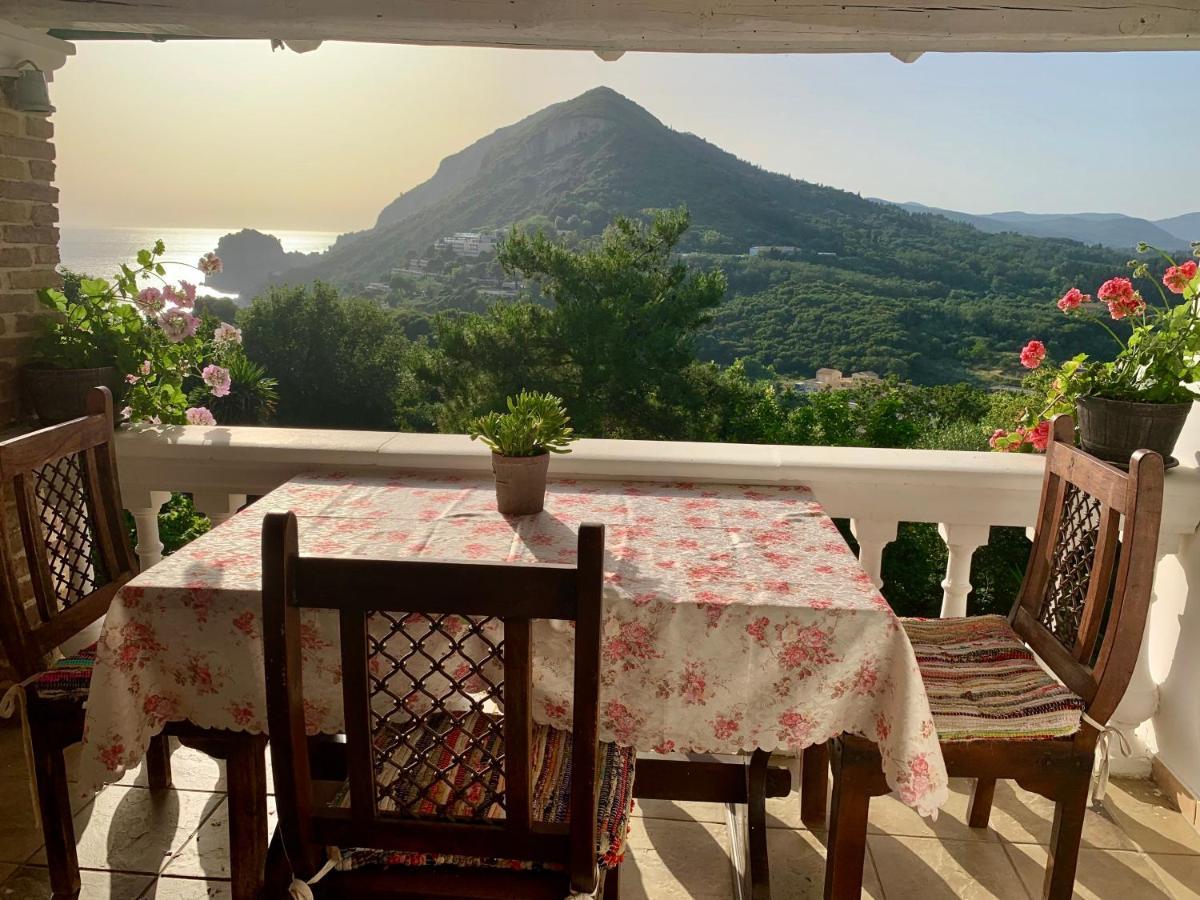Ermones Odyssesas Bungalow Vatos Bagian luar foto